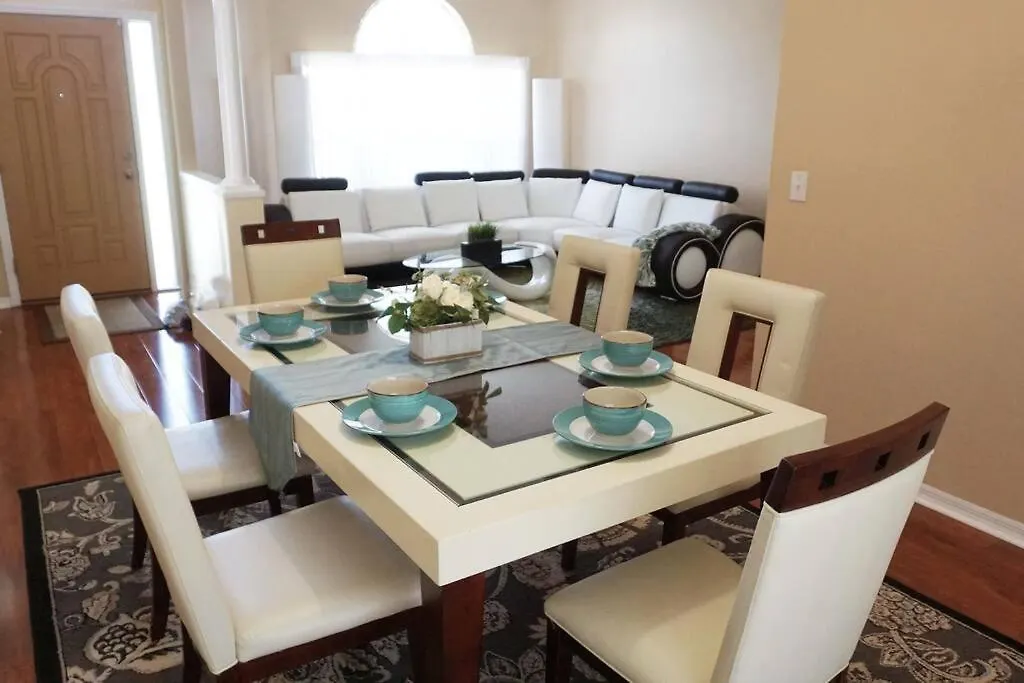 Charming Vacation House 3Be 2Ba Solar Heated Pool Tampa Villa